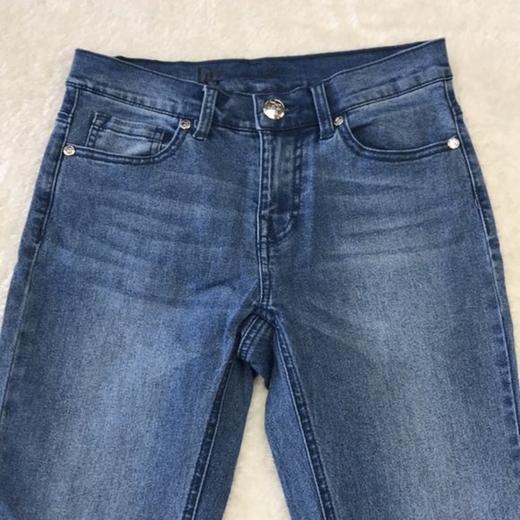 DG2 by Diane Gilman Straight-Leg Jean - Picture 3 of 7